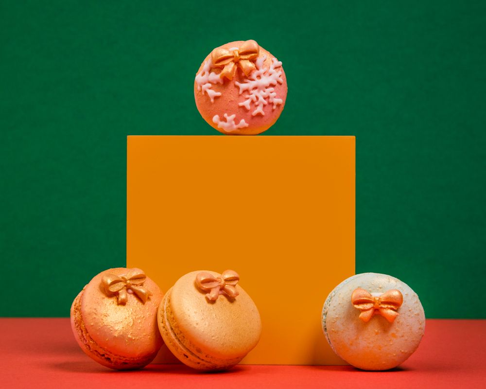 Christmas baubles macarons at Oh La La! Macarons