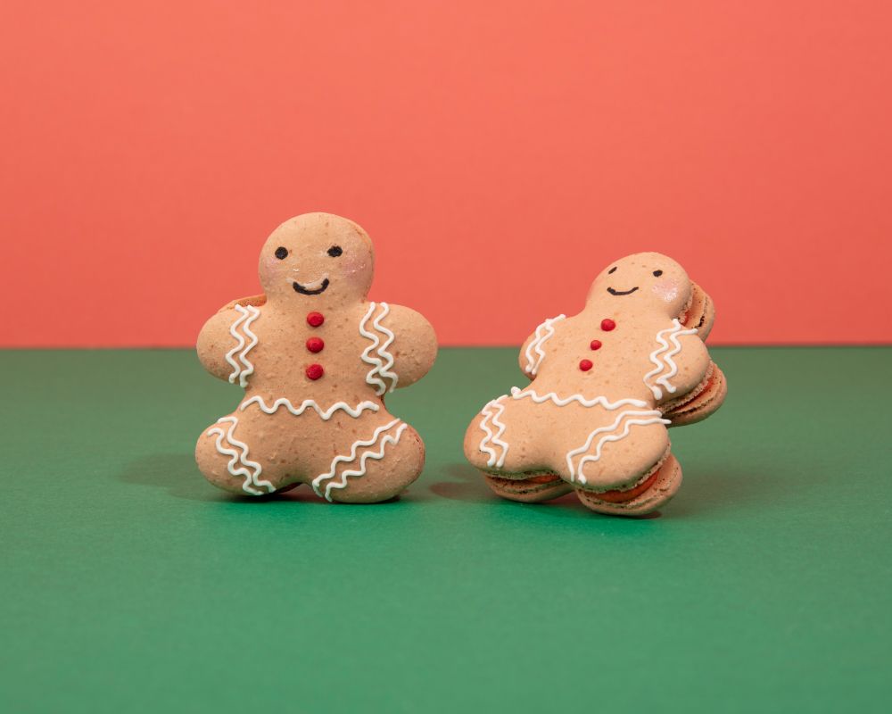 Gingerbread man macarons at Oh La La! Macarons