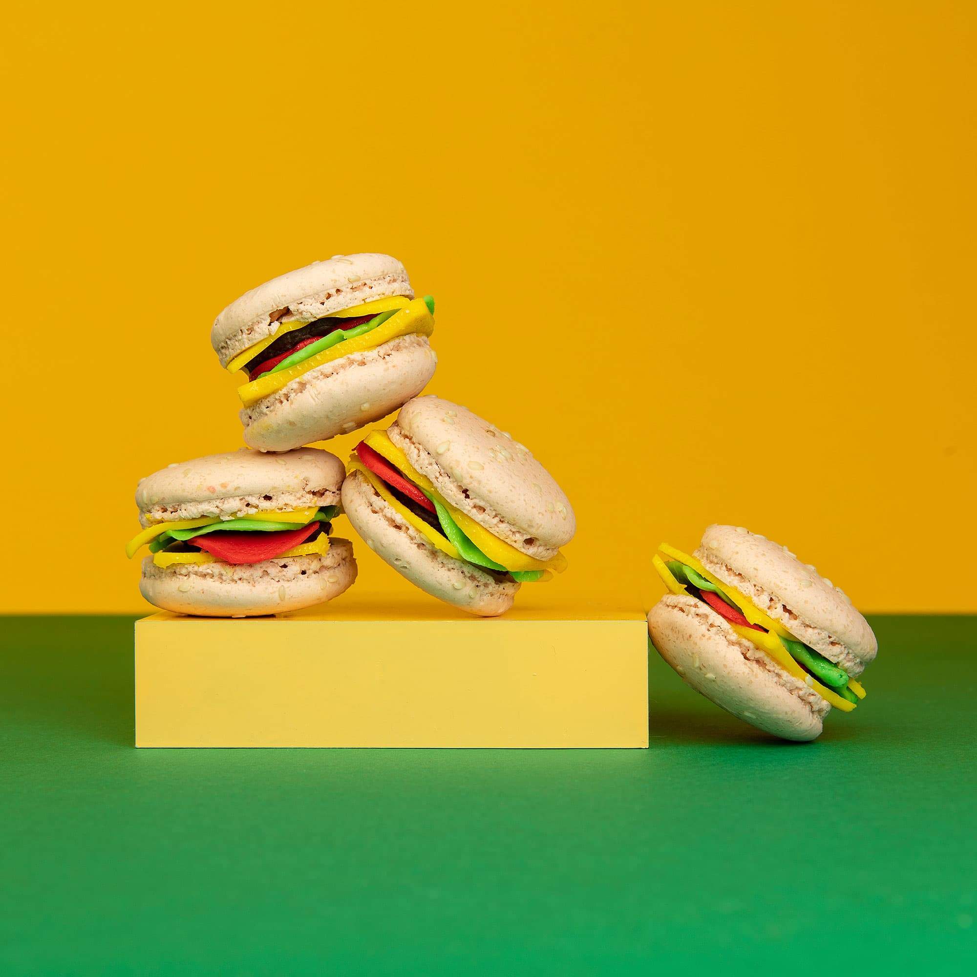 Burger Macarons