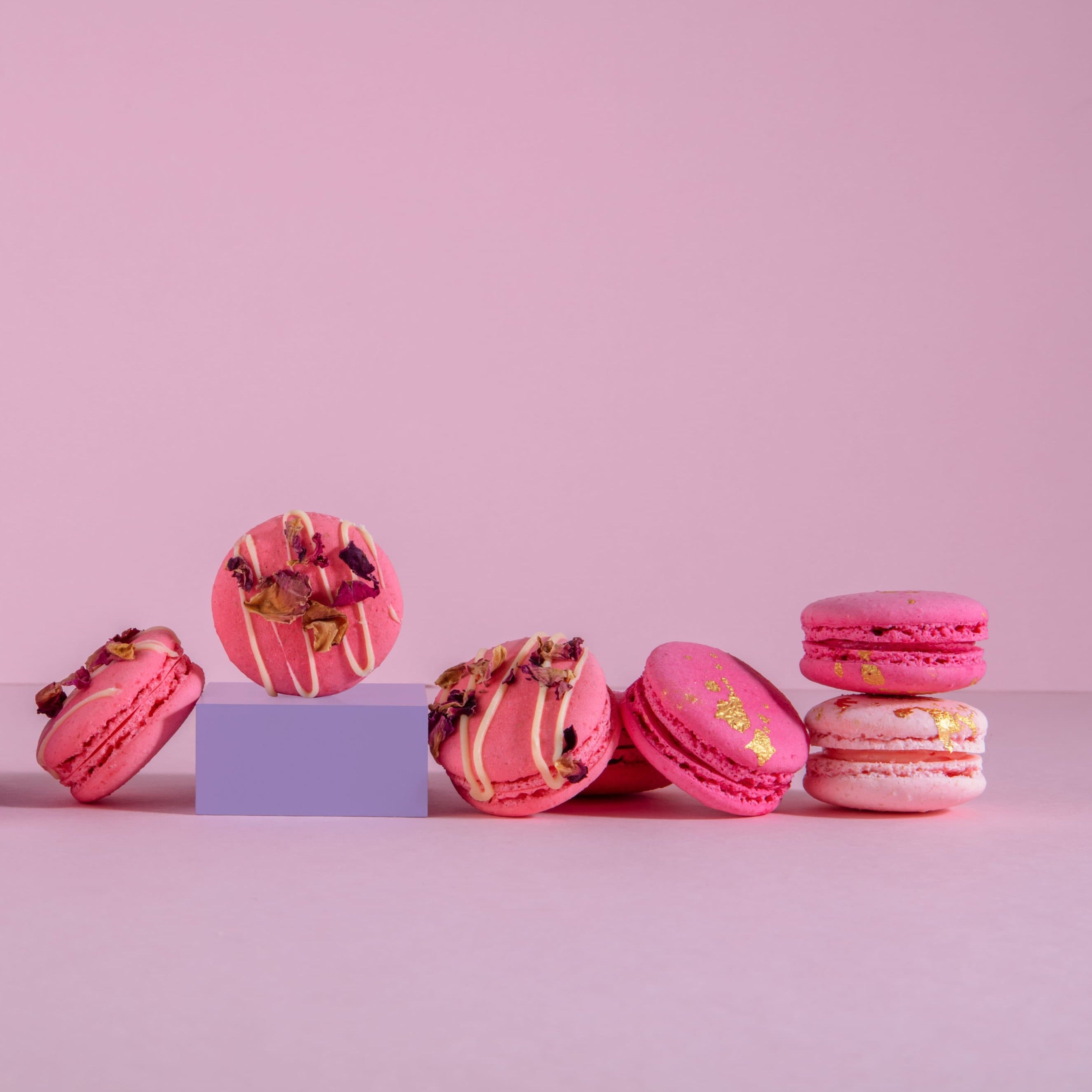 Mother's Day Luxury Gold & Rose Macarons Collection