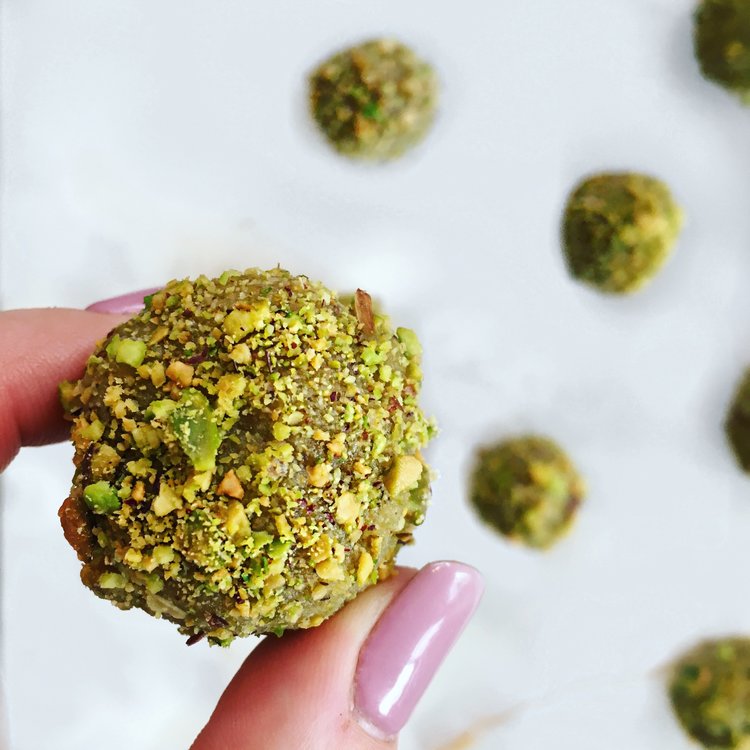 Bliss Energy Balls & Botanical Cocktails: The Team-building Event that Caters to Everyone